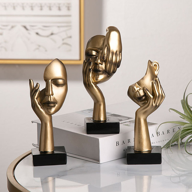 Escultura Abstrata ao Estilo Europeu